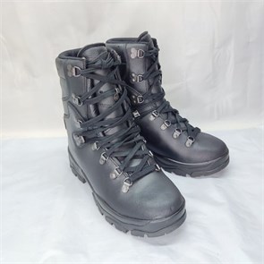 {{productViewItem.photos[photoViewList.activeNavIndex].Alt || productViewItem.photos[photoViewList.activeNavIndex].Description || 'Ботинки &quot;Meindl Féline Gore-Tex&quot; Б/У'}}