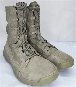 {{productViewItem.photos[photoViewList.activeNavIndex].Alt || productViewItem.photos[photoViewList.activeNavIndex].Description || 'Ботинки &quot;Nike SFB Field 8&quot; Б/У (42 р-р)'}}