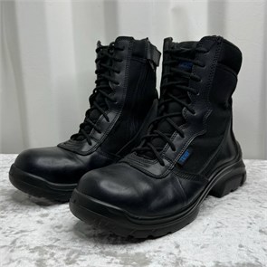 {{productViewItem.photos[photoViewList.activeNavIndex].Alt || productViewItem.photos[photoViewList.activeNavIndex].Description || 'Ботинки &quot;TEWI SRC&quot; 43 р-р'}}