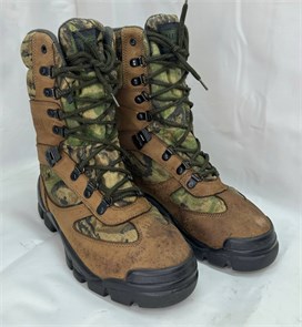 {{productViewItem.photos[photoViewList.activeNavIndex].Alt || productViewItem.photos[photoViewList.activeNavIndex].Description || 'Ботинки &quot;Magnum Sportsman&quot; 40 р-р'}}