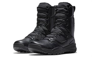 {{productViewItem.photos[photoViewList.activeNavIndex].Alt || productViewItem.photos[photoViewList.activeNavIndex].Description || 'Ботинки &quot;Nke 8 Inch SFB Triple Black&quot; черный 8.5'}}
